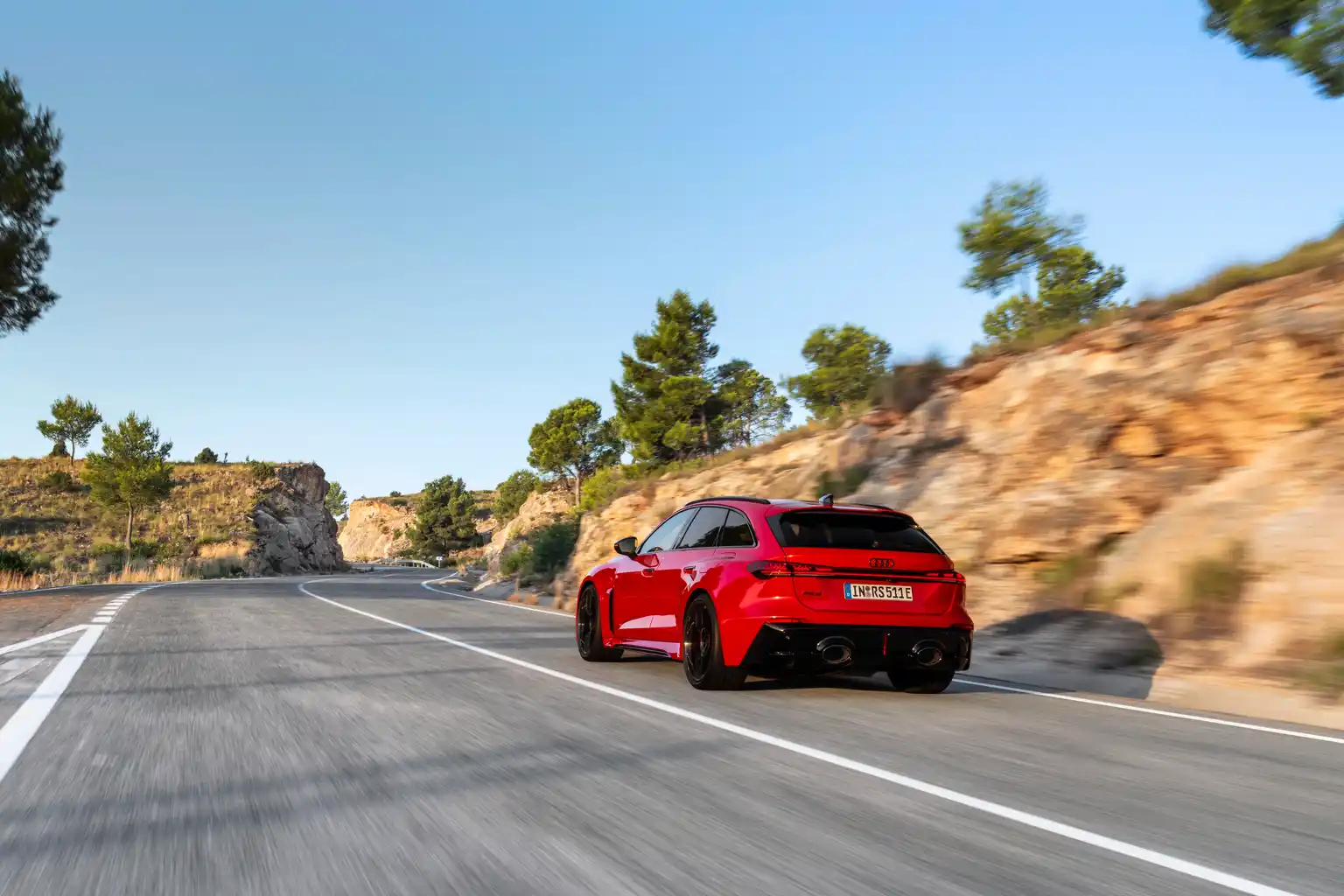 Audi RS 5 Avant (7).jpg
