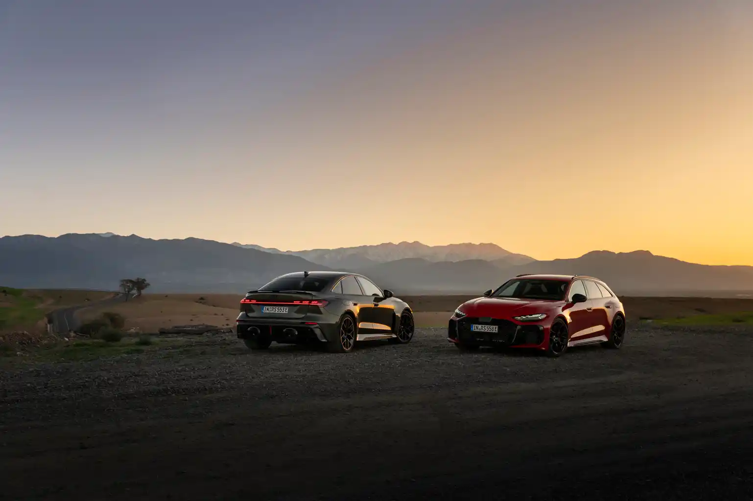 Audi RS 5 Sedan_RS 5 Avant.jpg