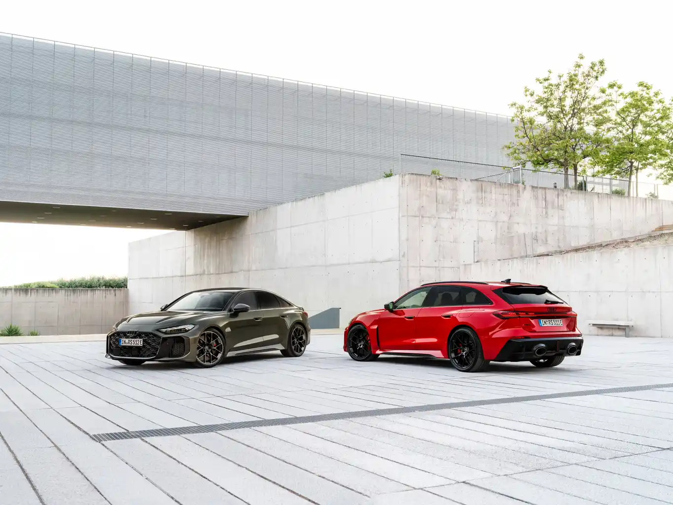 RS 5 Sedán_ RS 5 Avant.jpg