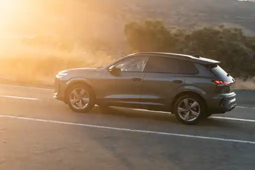 Audi Q3 SUV_10.jpg