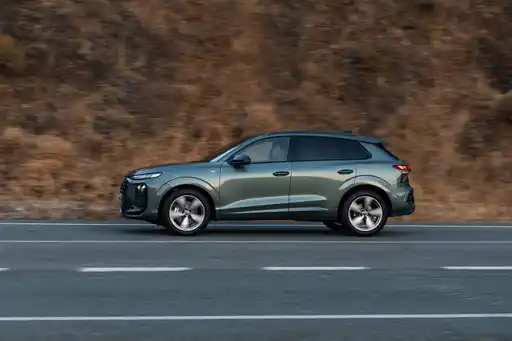 Audi Q3 SUV_12.jpg